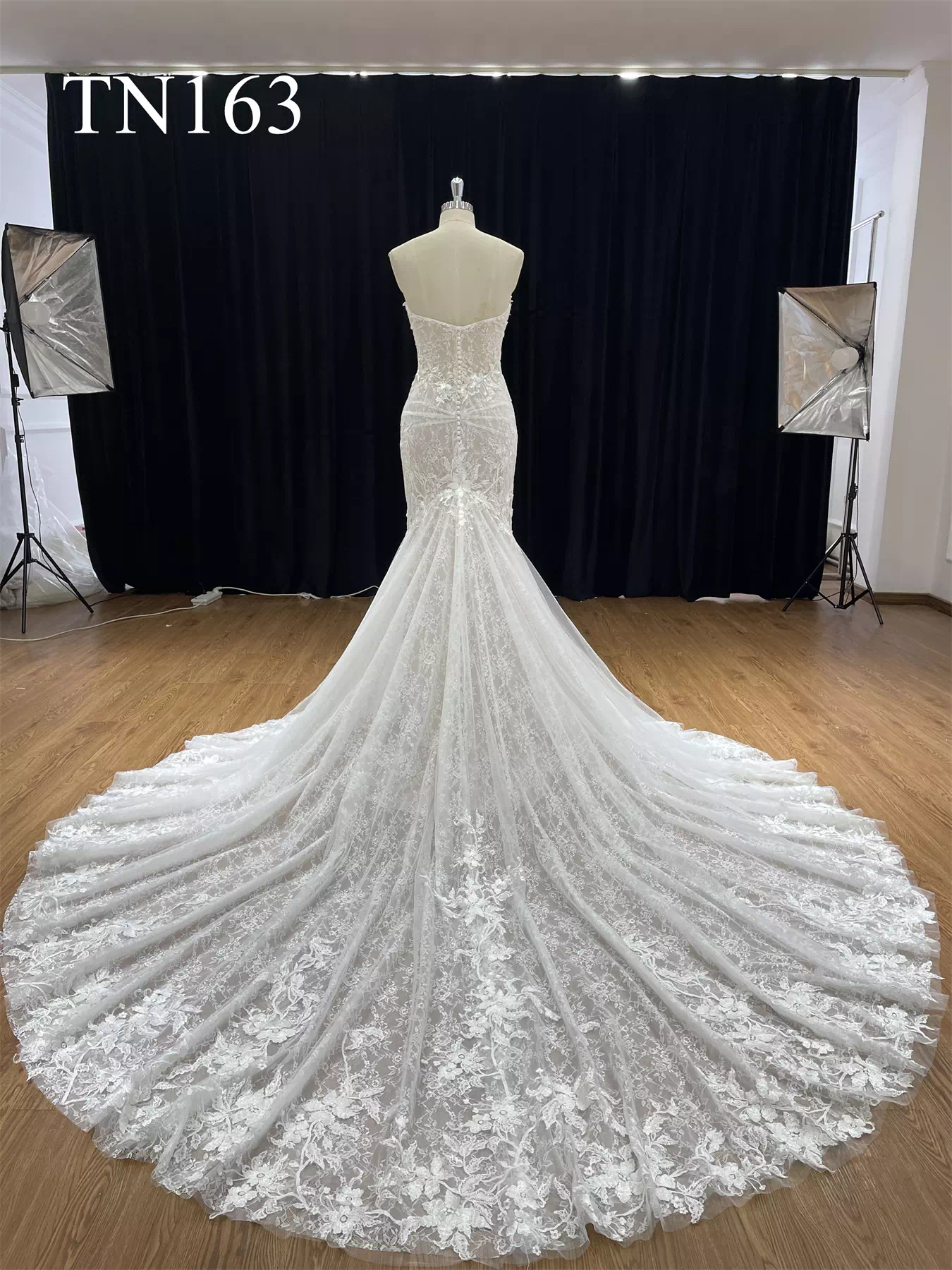 mermaid wedding dresses with long train